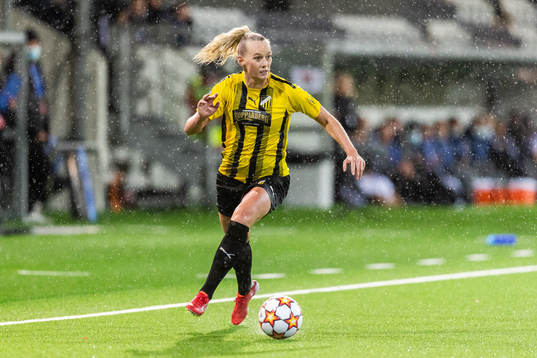 Stina Blackstenius of Häcken