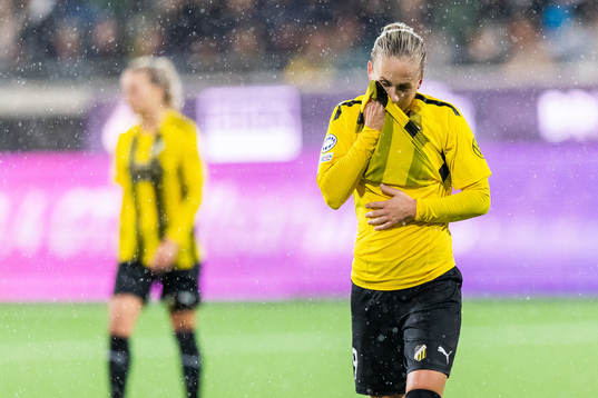 Filippa Curmark of Häcken looks dejected