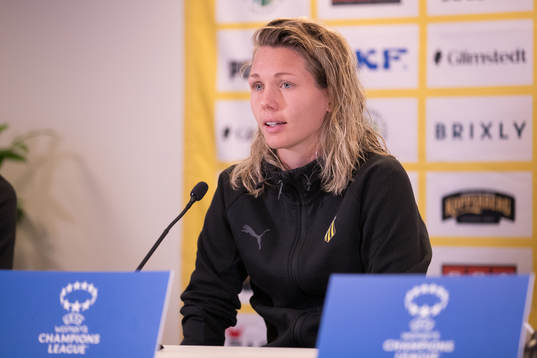 Goalkeeper Jennifer Falk of Häcken