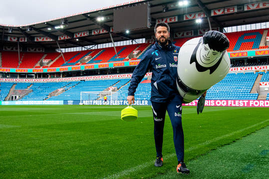 Bernardo Cueva, tactical statistician of the Norwegian