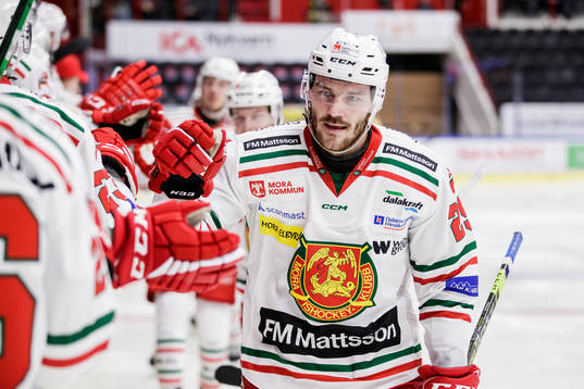 Moras Johan Persson jublar