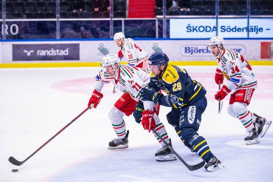 Moras Paul Bittner och Södertäljes Emil Alba