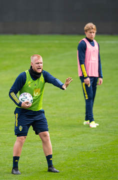 Goalkeeper coach Linus Eriksson