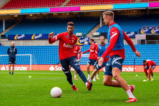 Ohi Omoijuanfo and Stian Gregersen of the Norwegian