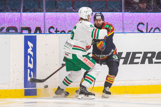 Rögles Tony Sund och Djurgårdens Niclas Bergfors