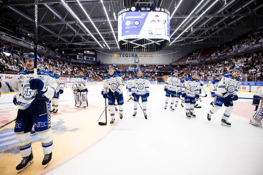 Leksands spelarna jublar