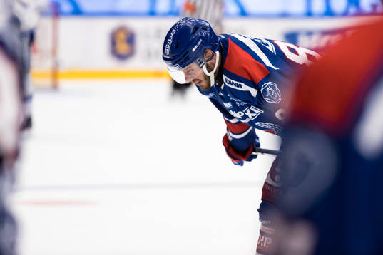 Oskarshamns Patrik Karlkvist deppar