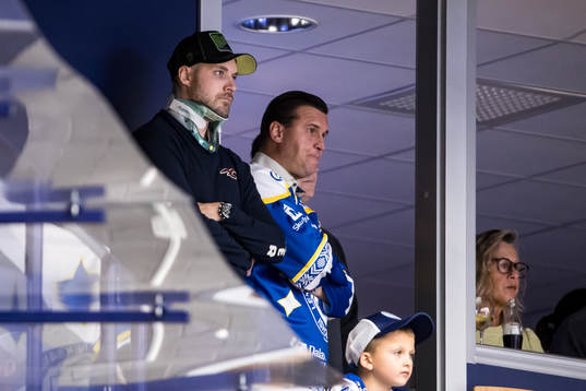 Leksands Johan Fransson på läktaren
