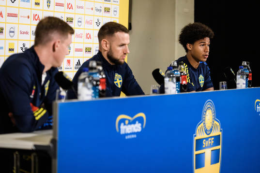 Emil Krafth, Alexander Milosevic and Jens Cajuste of the