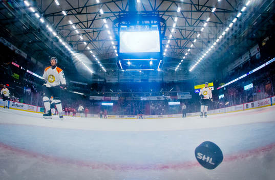 Örebros Robin Kovacs gör 4-0 och Brynässpelarna deppar