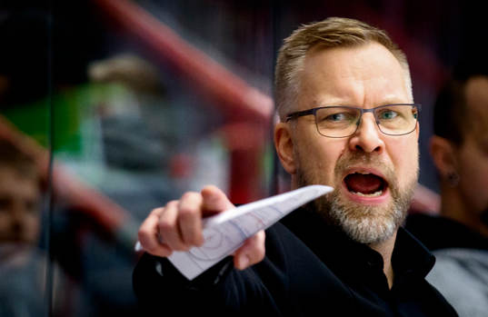 Brynäs assisterande tränare Mikael Holmqvist