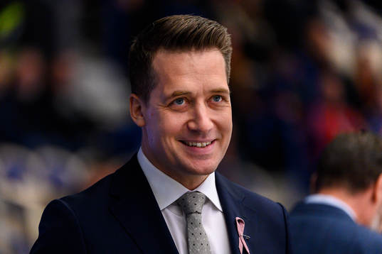 Växjös tränare Sam Hallam är glad