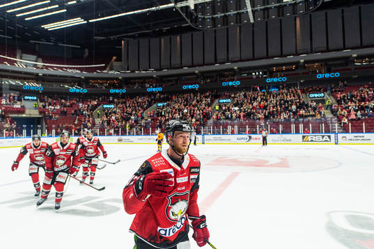 Malmö Redhawks Joakim Ryan jublar