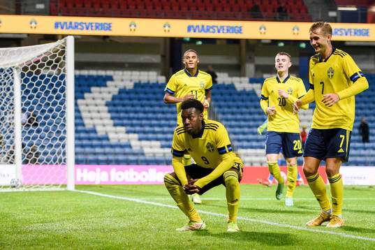 Anthony Elanga of Sweden celebrates the 3-0 goal