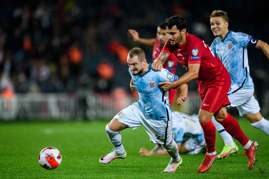 Veton Berisha of Norway and Kaan Ayhan of Turkey