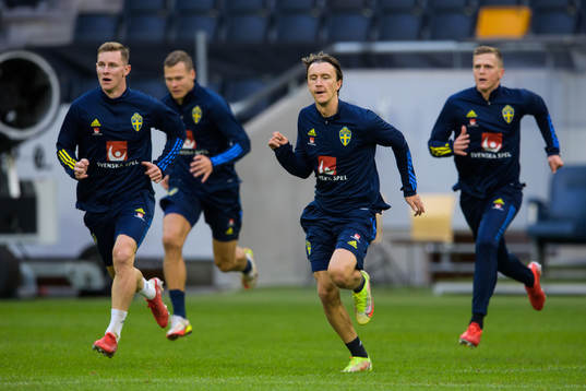 Emil Krafth and Kristoffer Olsson of the Swedish national
