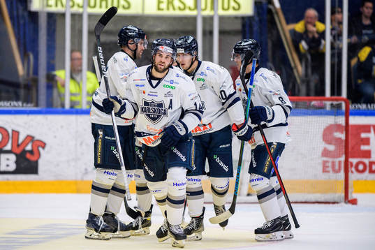 Karlskogas Henrik Björklund jublar