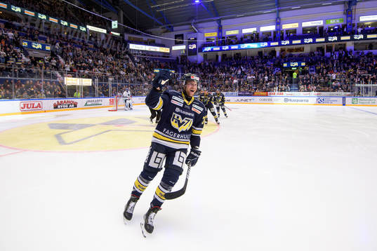 Bläddra bland fler bilder av Ishockey, Hockeyallsvenskan, HV71 - Karlskoga