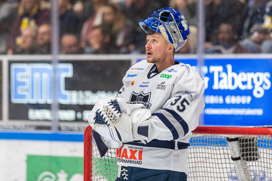 Karlskogas målvakt Lars Volden