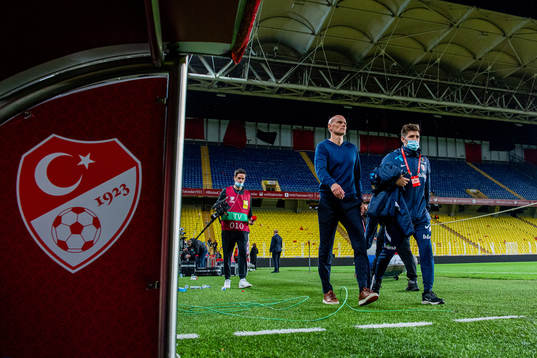 Ståle Solbakken, head coach of Norway, and Morten Morisbak