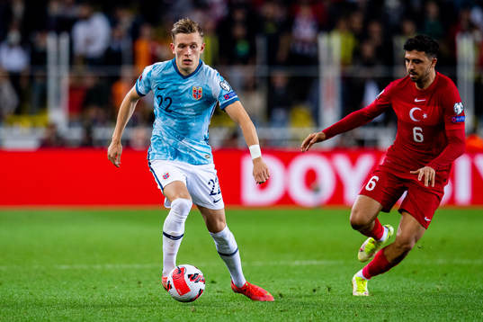 Marcus Holmgren Pedersen of Norway and Ozan Tufan of Turkey