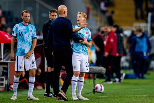 Ståle Solbakken, head coach of Norway, and Mats Møller