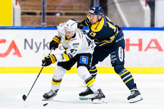 Västerås Roe Logan <ikpå< Södertäljes Gustav Willman