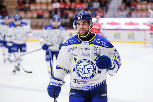 Leksands Oskar Lang jublar