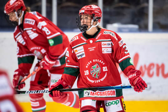 Modos Ebba Tärnfjord värmer upp
