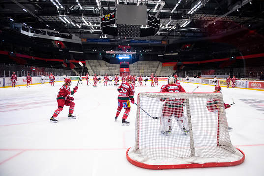 Modos spelare värmer upp