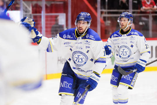 Leksands Max Veronneau jublar