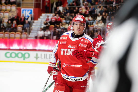 Timrås Per Svensson jublar