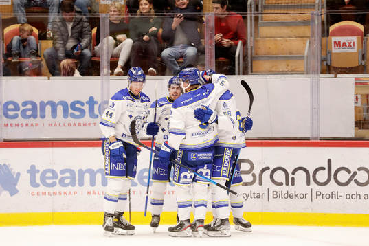 Leksands Oskar Lang jublar