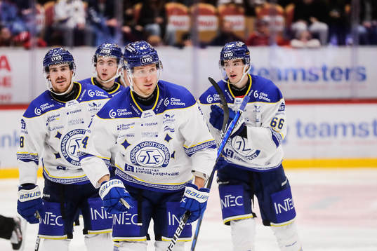 Leksands Carter Ashton jublar