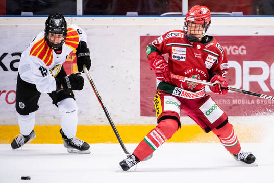 Brynäs Lara Stalder och Modos Wilma Sundin