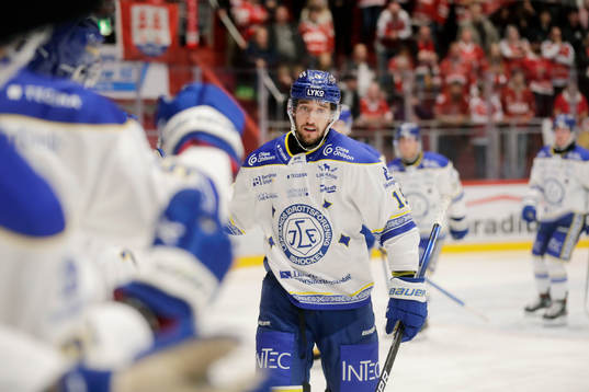 Leksands Max Veronneau jublar