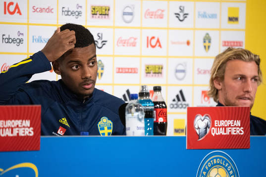 Alexander Isak and Emil Forsberg of Sweden