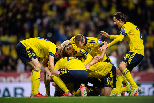 Alexander Isak of Sweden celebrates