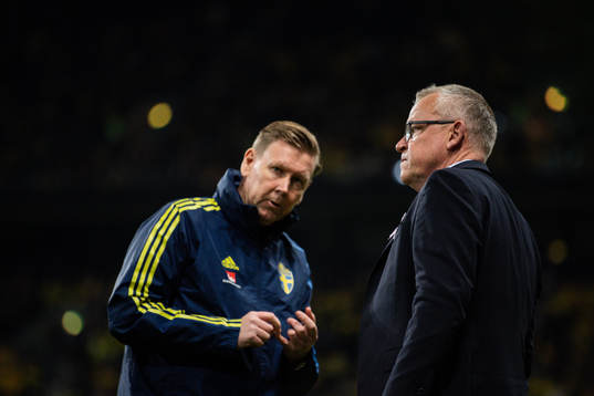assistant coach Peter Wettergren and head coach Janne