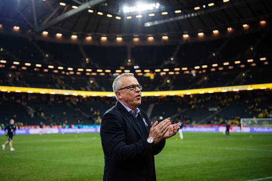 head coach Janne Andersson of Sweden