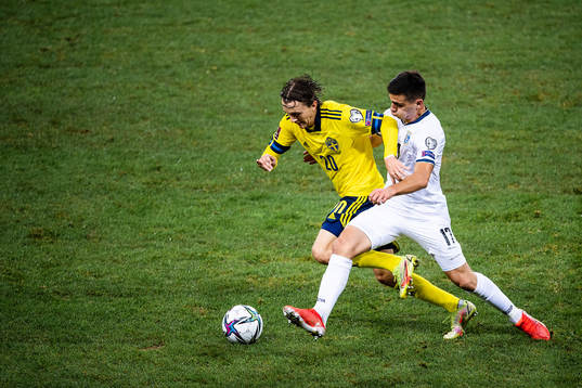 Kristoffer Olsson of Sweden and Florian Loshaj of Kosovo