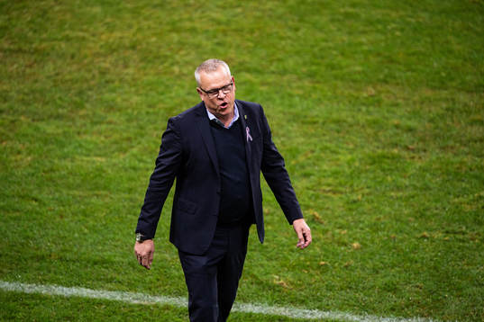 head coach Janne Andersson of Sweden