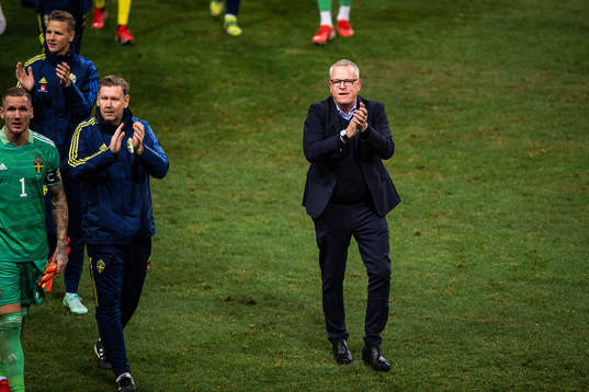 head coach Janne Andersson of Sweden celebrate