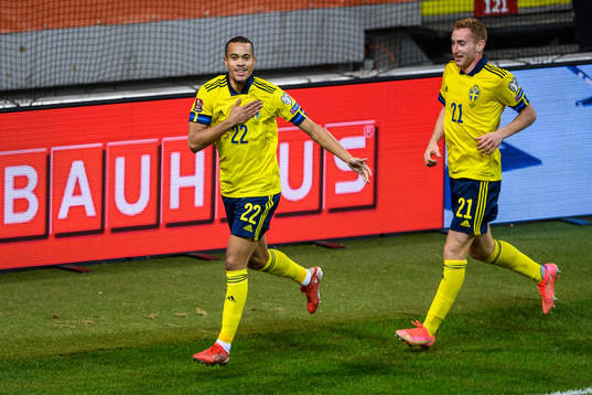 Robin Quaison of Sweden celebrates