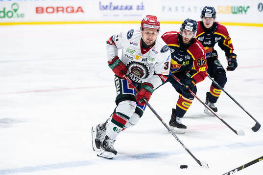 Frölundas Nicklas Lasu och Djurgårdens Matthew Lorito