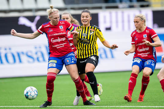Vittsjös Sandra Adolfsson och Häckens Johanna Rytting