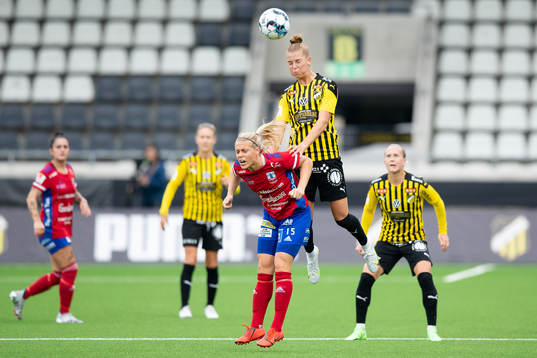 Häckens Dilja Yr Zomers och Vittsjös Nellie Persson