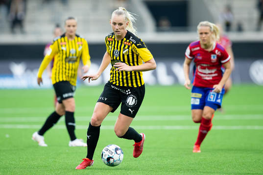 Häckens Stina Blackstenius