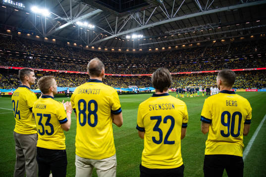 Former players Sebastian Larsson, Mikael Lustig, Gustav