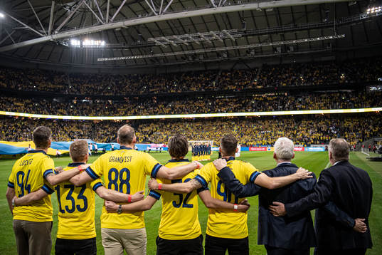 Former players Mikael Lustig, Andreas Granqvist, Gustav